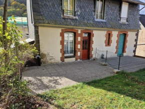 Bel F2 avec terrasse, jardinet et cave - Mont-Dore centre - FR-1-415-138